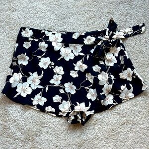 Forever 21 - Flowy Skort